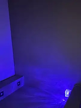 Leya Foxhall online show from October 31, 2025, 11:28 pm