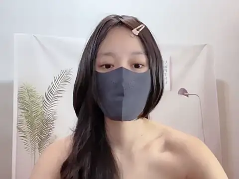 Snapshot of yen1212 chatting on November 9, 2025, 2:54 am yen1212 online show from November 9, 2025, 2:54 am