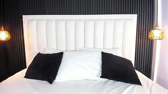 MartinaGracex online show from November 7, 2025, 10:32 pm