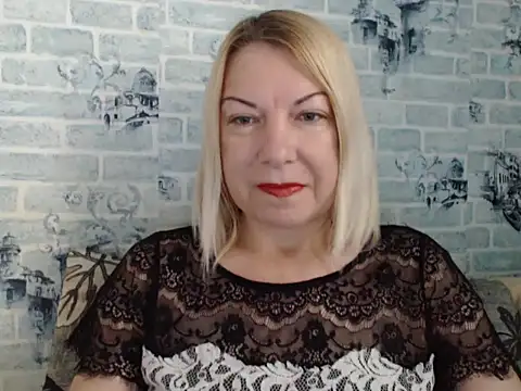 Snapshot of Lillia_Ray chatting on September 13, 2025, 7:52 am Lillia Ray online show from September 13, 2025, 7:52 am