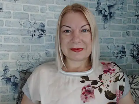 Snapshot of Lillia_Ray chatting on September 19, 2025, 6:26 am Lillia Ray online show from September 19, 2025, 6:26 am