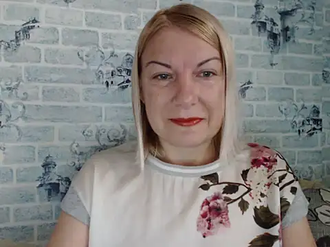 Snapshot of Lillia_Ray chatting on September 20, 2025, 6:25 am Lillia Ray online show from September 20, 2025, 6:25 am