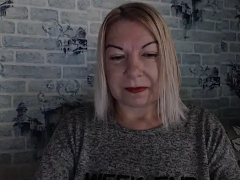 Snapshot of Lillia_Ray chatting on October 2, 2025, 6:31 am Lillia Ray online show from October 2, 2025, 6:31 am