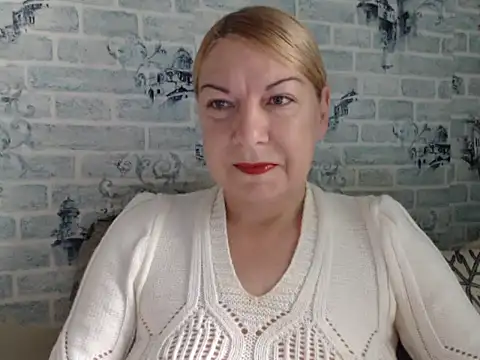 Snapshot of Lillia_Ray chatting on October 11, 2025, 7:51 am Lillia Ray online show from October 11, 2025, 7:51 am