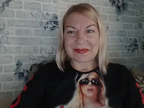 Snapshot of Lillia_Ray chatting on November 9, 2025, 10:24 am Lillia Ray online show from November 9, 2025, 10:24 am