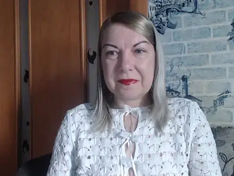 Lillia Ray online show from April 1, 2026, 9:10 am