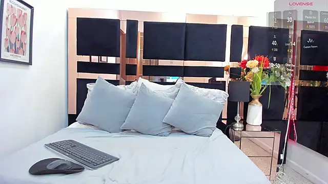 Snapshot of keylamillerr chatting on November 1, 2025, 7:27 pm keylamillerr online show from November 1, 2025, 7:27 pm