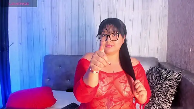 DianaGom online show from December 18, 2025, 12:44 pm