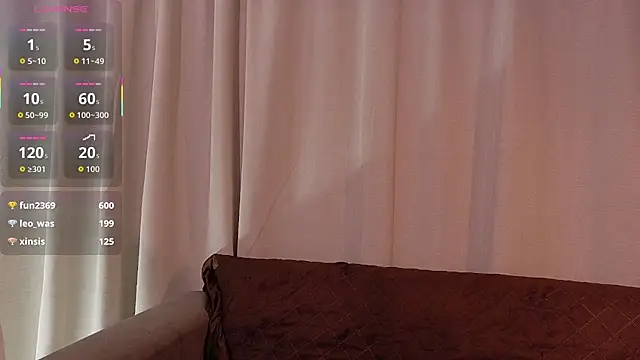 Snapshot of YuliethPetite chatting on November 1, 2025, 11:34 am YuliethPetite online show from November 1, 2025, 11:34 am