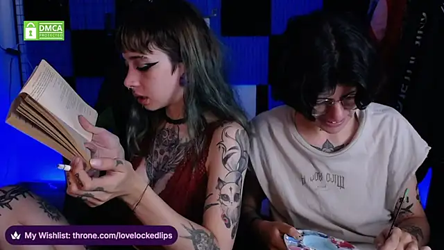 Snapshot of lovelockedlips chatting on May 10, 2026, 6:29 am lovelockedlips online show from May 10, 2026, 6:29 am