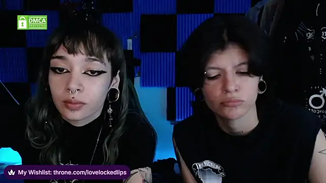 Snapshot of lovelockedlips chatting on May 13, 2026, 12:30 am lovelockedlips online show from May 13, 2026, 12:30 am