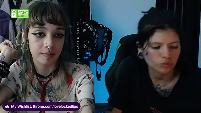 Snapshot of lovelockedlips chatting on May 23, 2026, 4:07 am lovelockedlips online show from May 23, 2026, 4:07 am