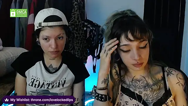 Snapshot of lovelockedlips chatting on May 27, 2026, 3:20 pm lovelockedlips online show from May 27, 2026, 3:20 pm