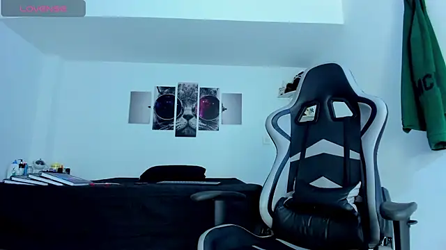 jackdeliciusdick online show from February 13, 2026, 12:34 pm