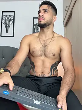 Maximiliano ford online show from October 5, 2025, 10:35 am