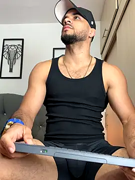 Maximiliano ford online show from October 26, 2025, 9:37 am