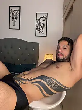 Maximiliano ford online show from May 5, 2026, 11:46 pm