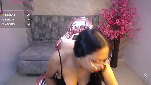 Snapshot of zhara_rose_s chatting on September 23, 2025, 3:20 am zhara rose s online show from September 23, 2025, 3:20 am