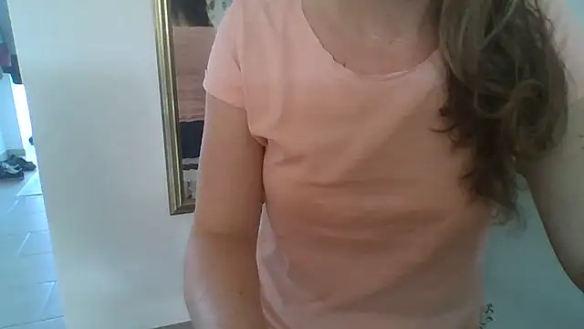 naturliebe online show from March 18, 2025, 1:53 pm