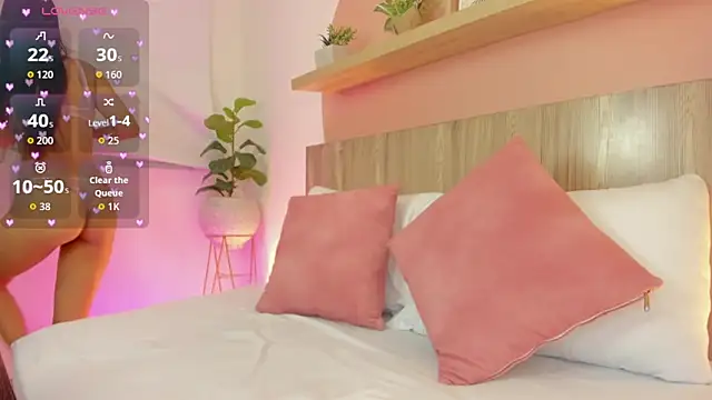 nina blake online show from November 11, 2025, 2:33 am