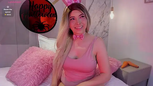 Snapshot of onebeauty chatting on October 24, 2025, 4:47 pm onebeauty online show from October 24, 2025, 4:47 pm