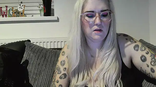 Sizzling Indie36 online show from October 17, 2025, 8:11 pm