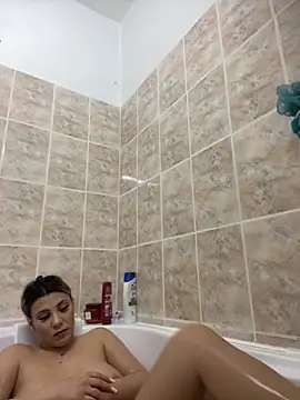 Natasha Cameron22 online show from October 5, 2025, 4:49 pm