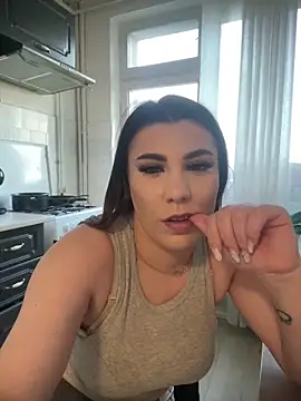 Snapshot of Natasha_Cameron22 chatting on April 26, 2026, 4:59 pm Natasha Cameron22 online show from April 26, 2026, 4:59 pm
