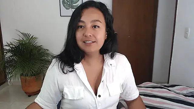 Themagicpotion online show from May 26, 2026, 5:09 pm