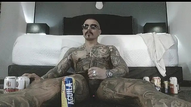 danilog515 online show from November 12, 2025, 7:20 am