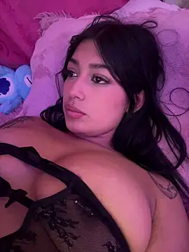 KatianPierce online show from May 16, 2026, 12:18 am
