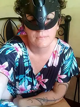 emiliemilf online show from January 12, 2026, 8:25 pm