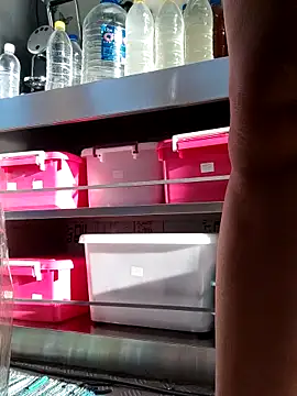 emiliemilf online show from March 17, 2026, 5:05 pm