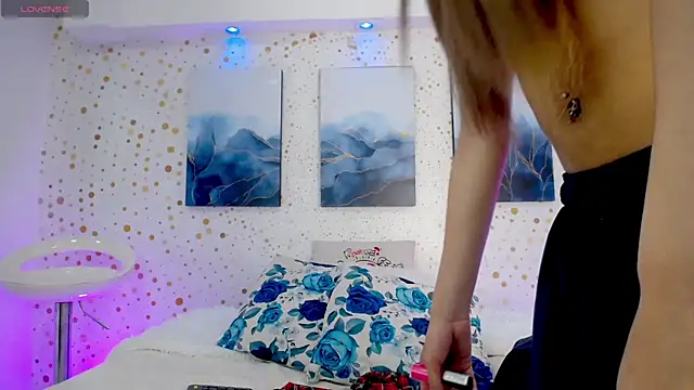 Andy Leex online show from November 18, 2025, 8:02 pm