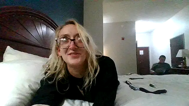 Snapshot of Kittaekatt chatting on February 12, 2026, 10:54 am Kittaekatt online show from February 12, 2026, 10:54 am