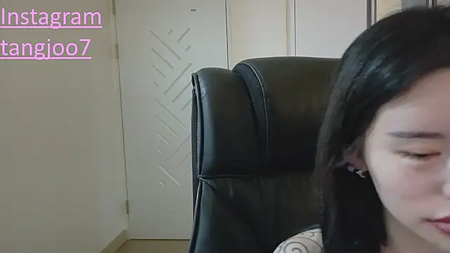 tangju7 online show from January 15, 2026, 5:01 am