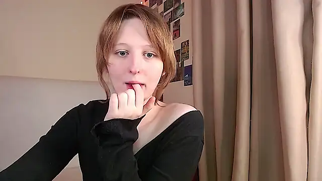 Snapshot of c0ralynx chatting on October 11, 2025, 3:28 am c0ralynx online show from October 11, 2025, 3:28 am