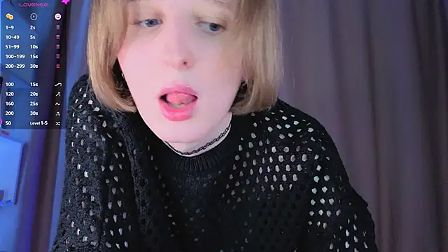 c0ralynx online show from March 18, 2026, 6:55 pm