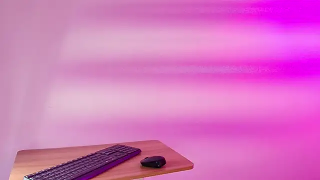 Lia adamsss online show from April 9, 2026, 3:28 am