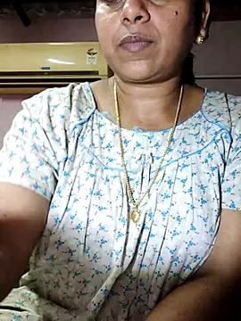 JENNIFERtamil online show from May 21, 2026, 1:18 pm