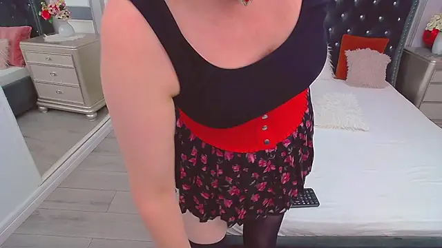 SuzzySun online show from January 16, 2026, 2:10 pm