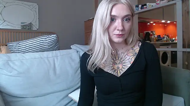 tattoobbgirl online show from March 18, 2025, 2:26 pm
