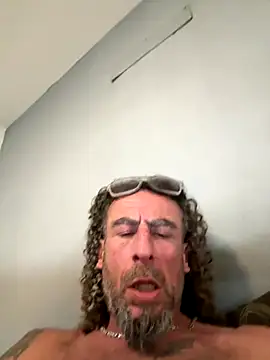 Coco-sarli online show from December 20, 2025, 10:44 am