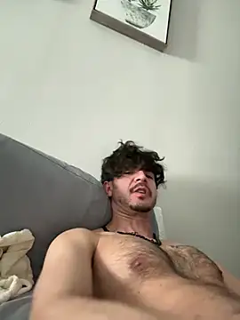 Snapshot of VicS119717 chatting on March 22, 2025, 6:03 pm VicS119717 online show from March 22, 2025, 6:03 pm