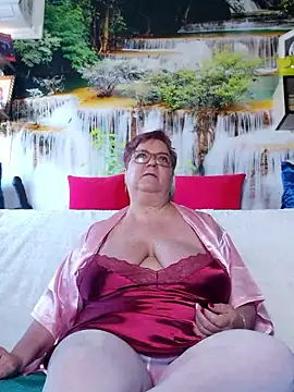 QueenPammy1 online show from January 9, 2026, 8:17 am