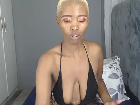 PREGGYGODESS online show from March 22, 2026, 4:43 pm