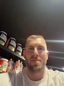 Snapshot of trainwithme chatting on February 24, 2026, 12:14 pm trainwithme online show from February 24, 2026, 12:14 pm