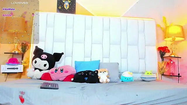 cherryboom23 online show from November 18, 2025, 6:12 pm