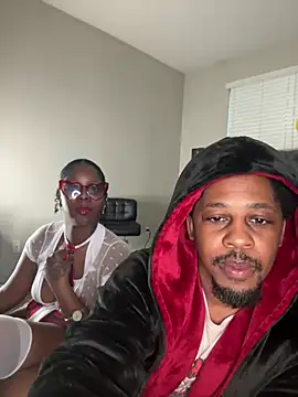 piscesaurora online show from March 17, 2025, 11:42 am