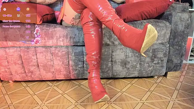 Snapshot of _LuanaDabbraccio chatting on February 25, 2026, 3:43 pm LuanaDabbraccio online show from February 25, 2026, 3:43 pm